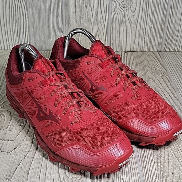 Mizuno Wave Trail Triple Red Running Shoes Mens Size 8.5 - Picture 9 of 11